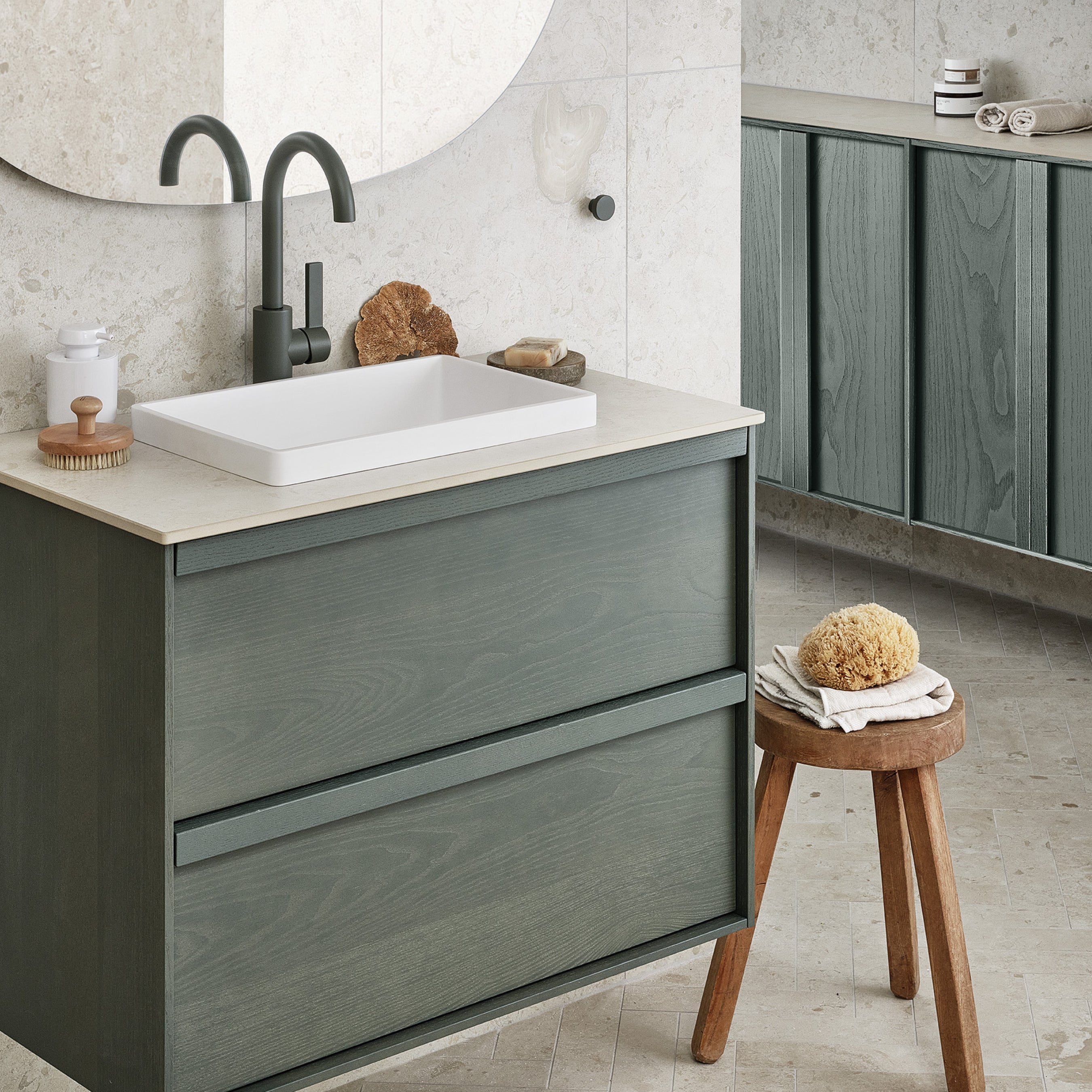 Toniton Circular Ash Green møbelknott metall grågrønn