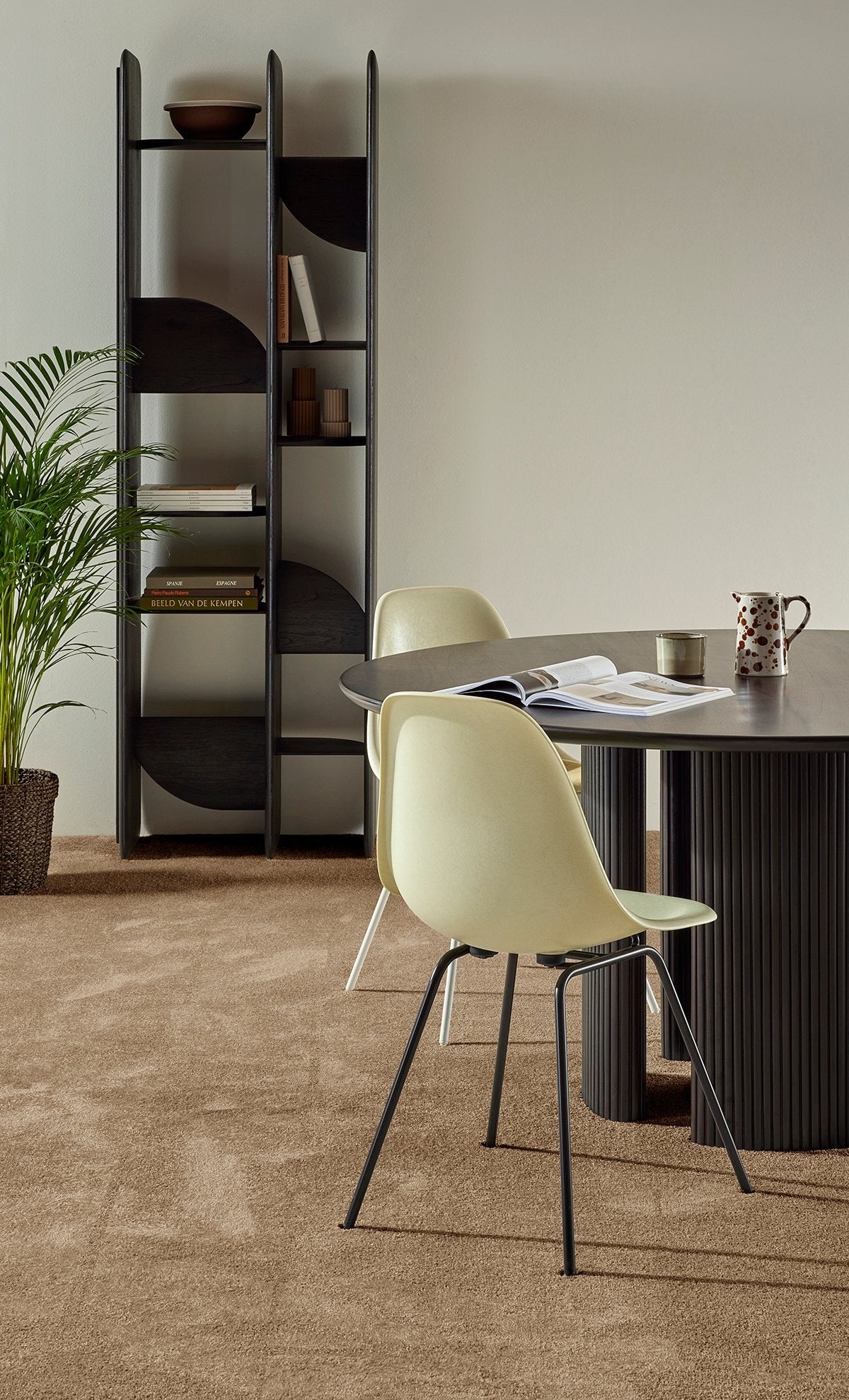 Invictus Priscus 30 teppeflis Blanced Almond beige