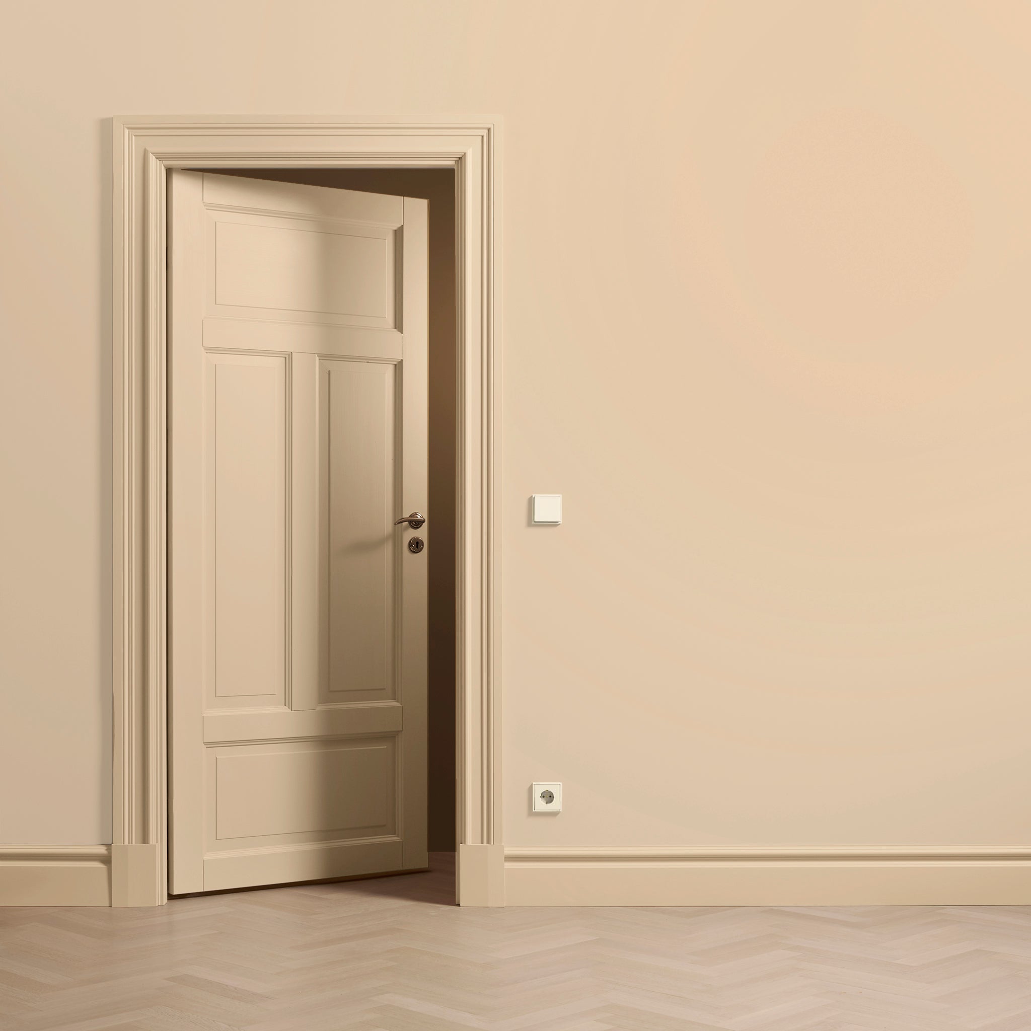 Toniton Nougat 01 snekkermaling halvmatt 750 ml beige