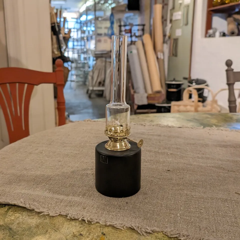 Ovolin Rak parafinlampe svart liten Ø 8 cm