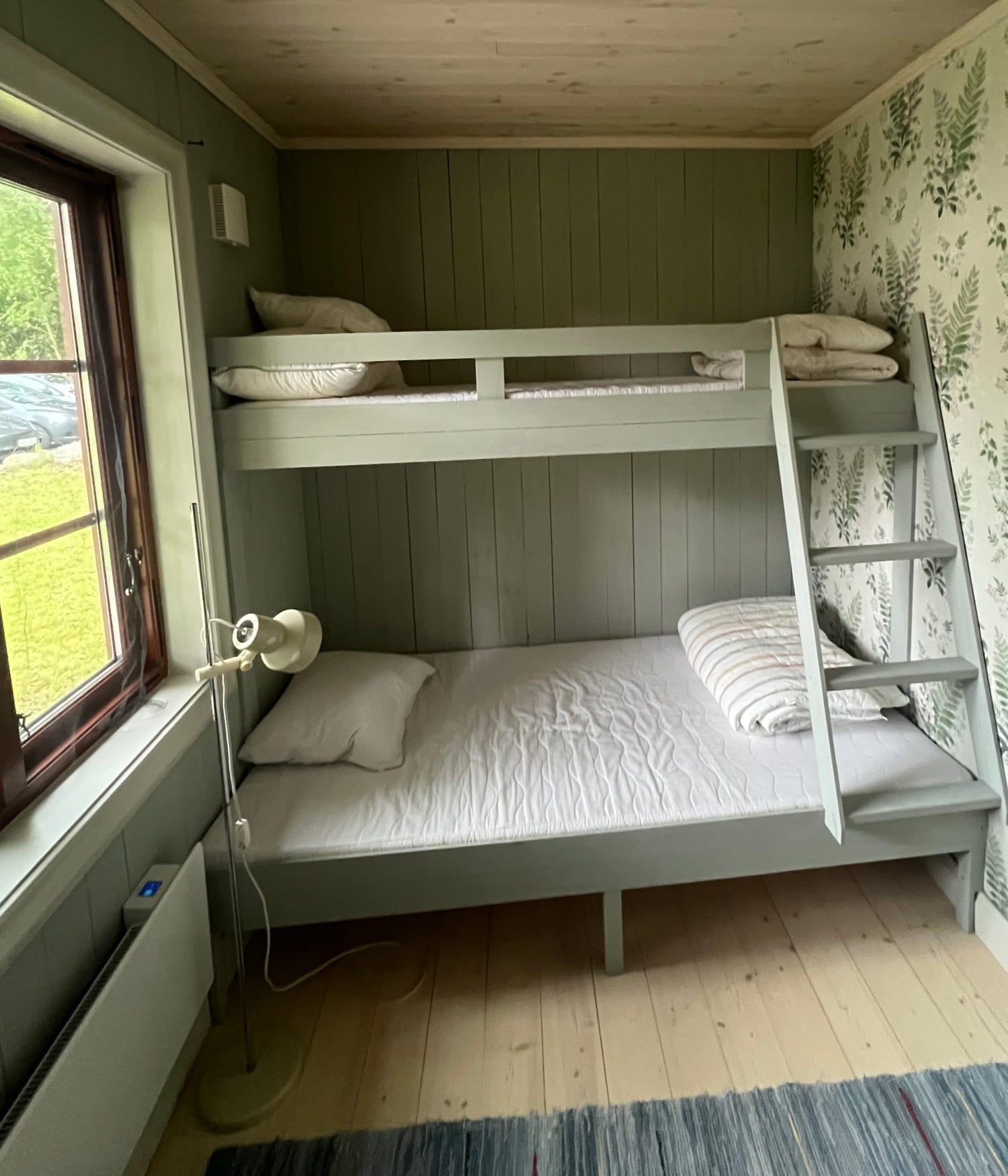 Ovolin Bergslagsgrön 5-690 maling prøve mørkegrønn