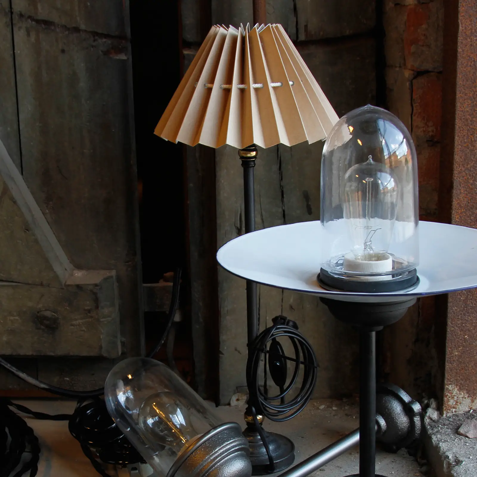 Gysinge eldgaffellampe stor bordlampe 52 cm