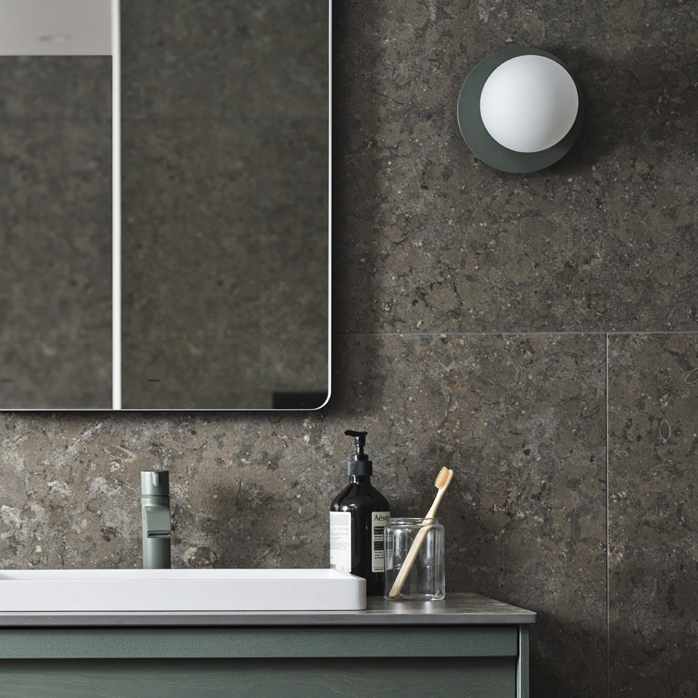 Toniton Circle 160 vegglampe Ash Green IP44