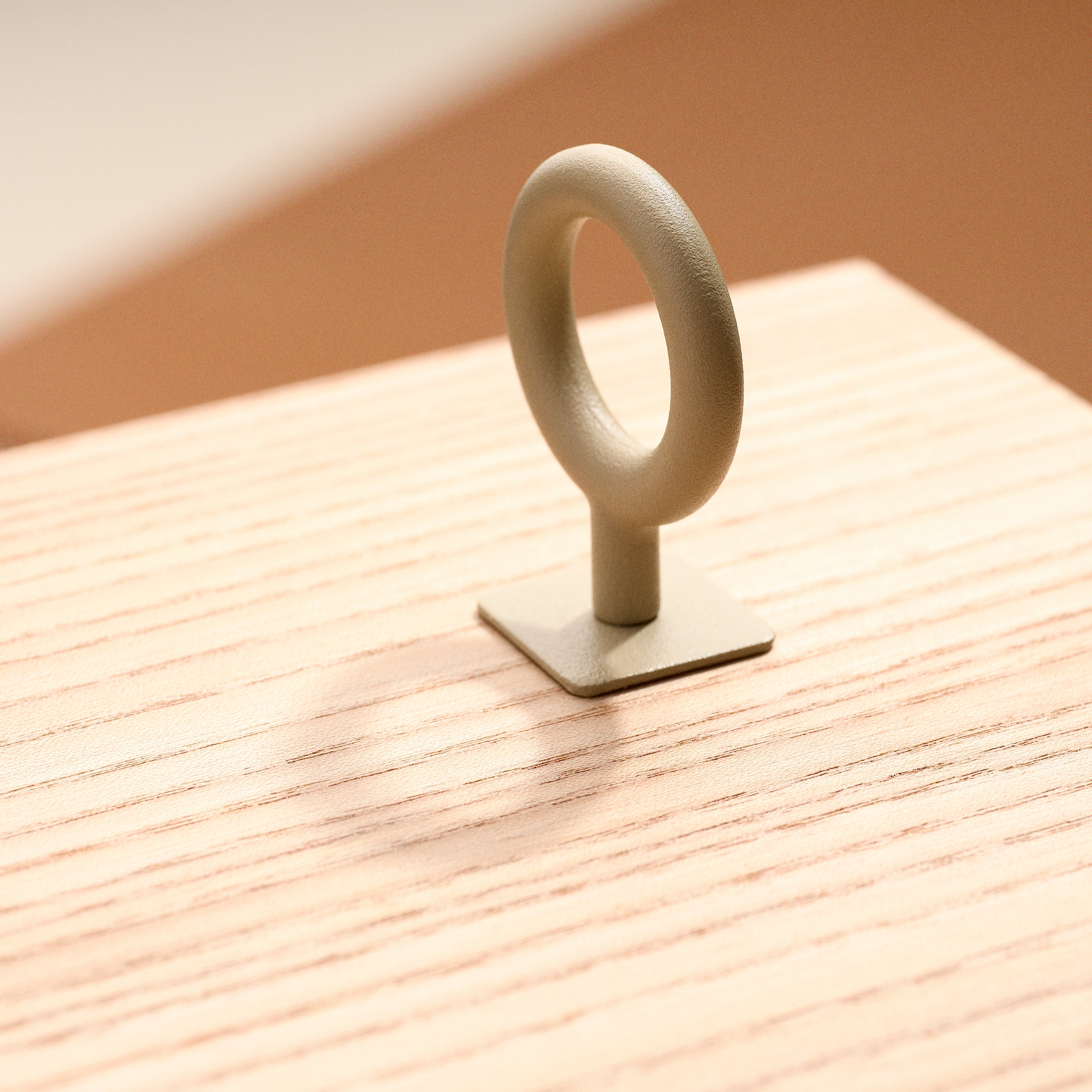 Toniton Key Greige møbelknott 30 mm greige