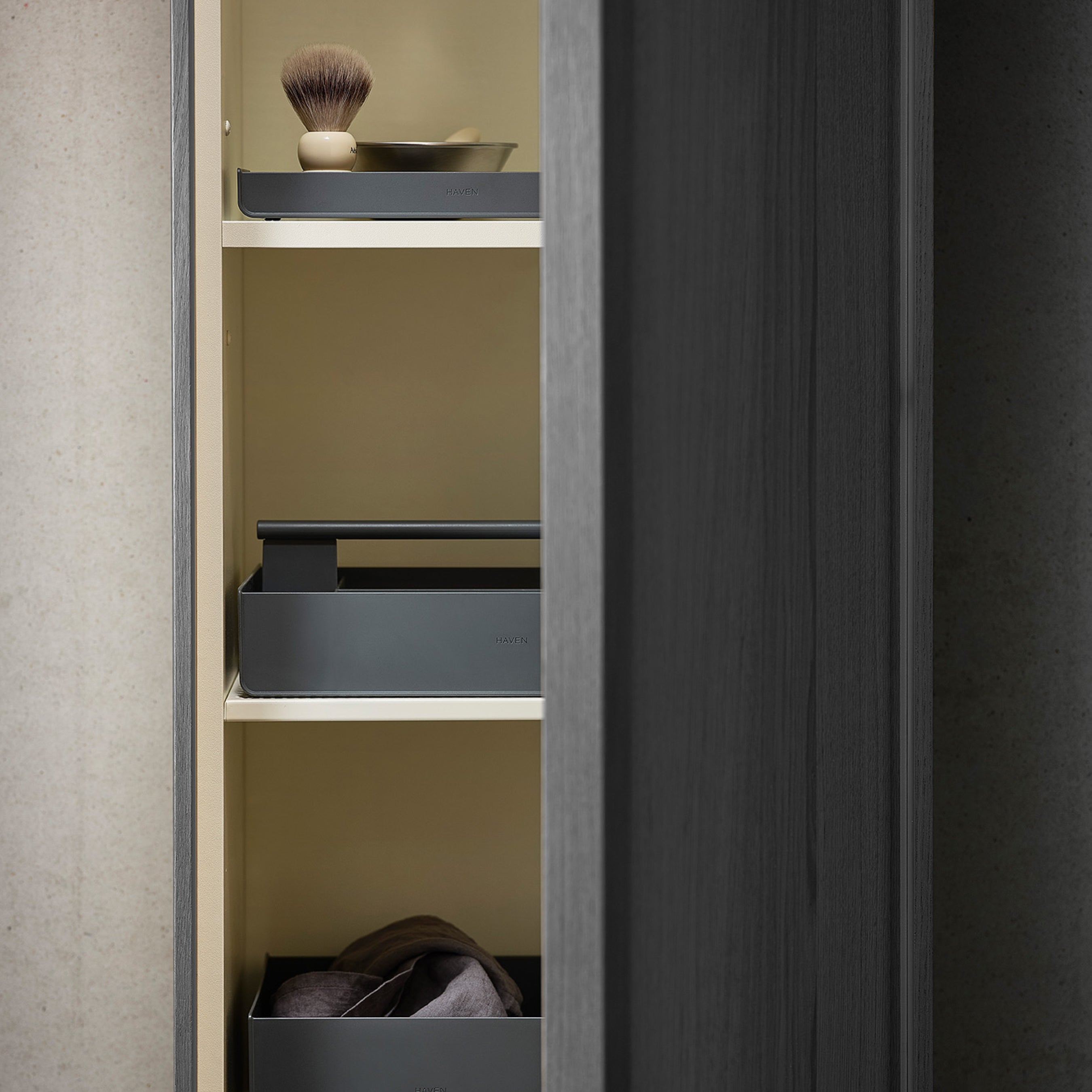 Toniton H2 Slim høyskap baderom Deep Grey 32 cm