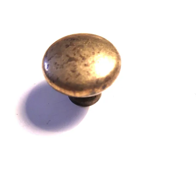 Ovolin Møbelknopp antikkmessing 32 mm diamant