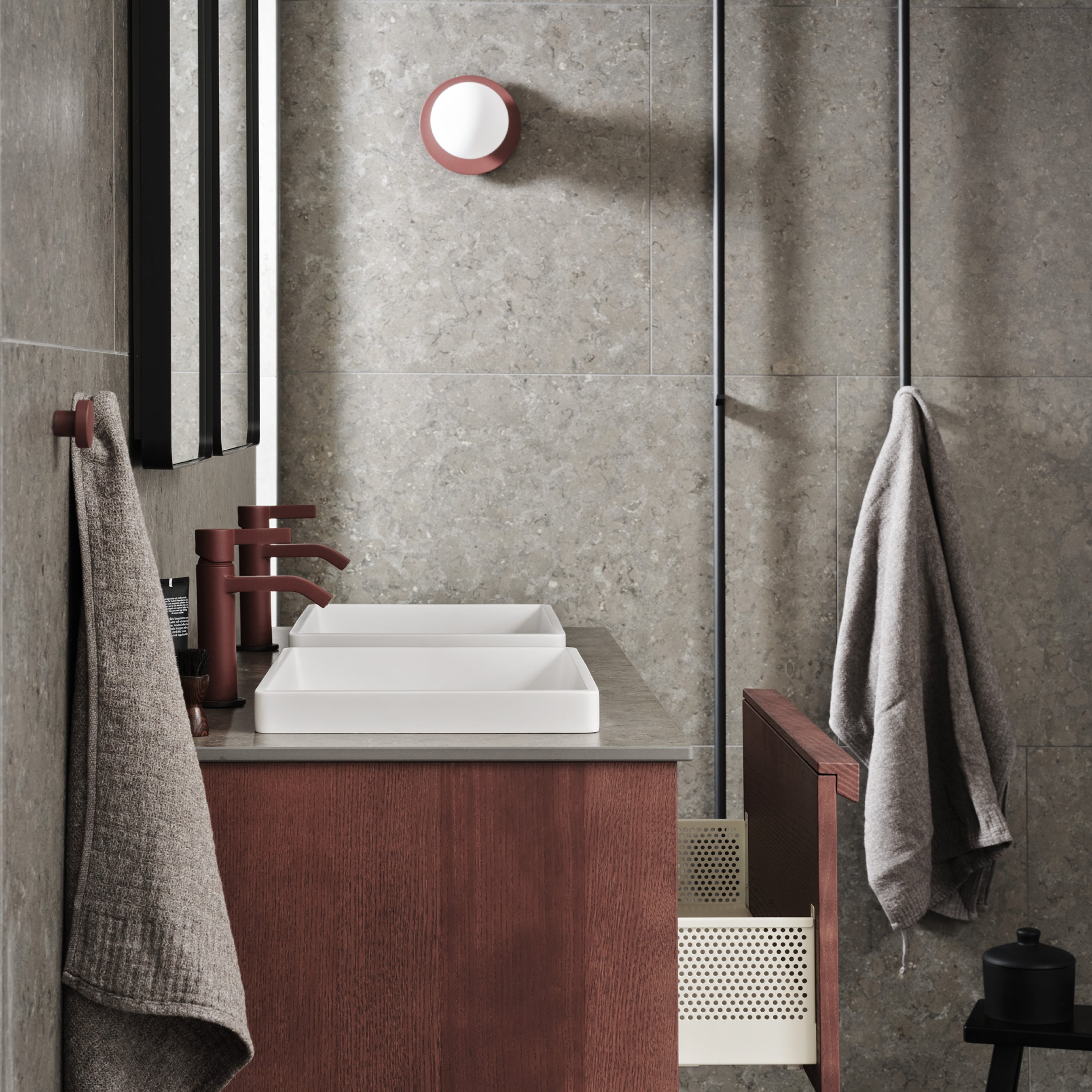 Toniton Arch 02 servantbatteri Reddish Brown matt