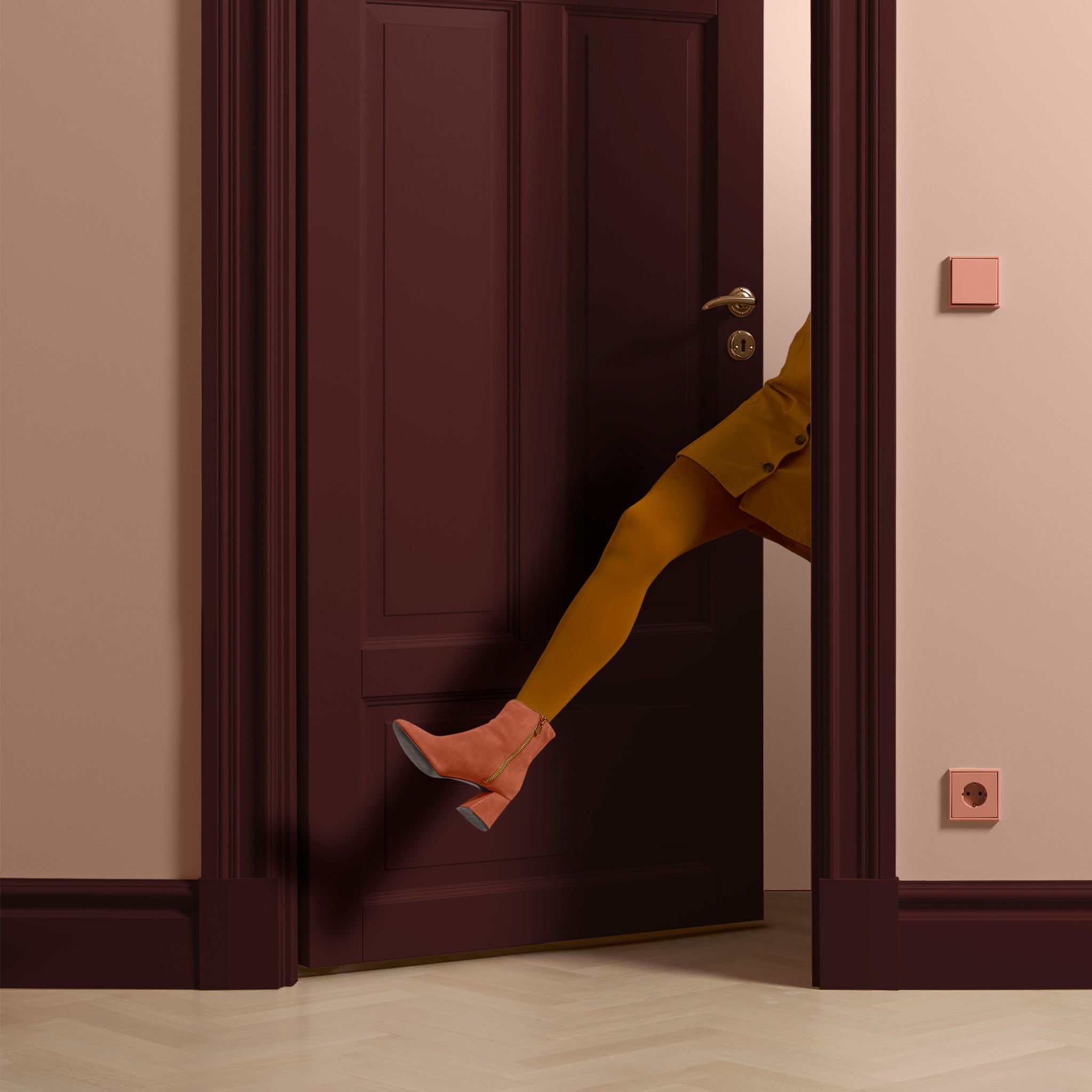 Toniton Les Couleurs Peach 02 stikkontakt bryter