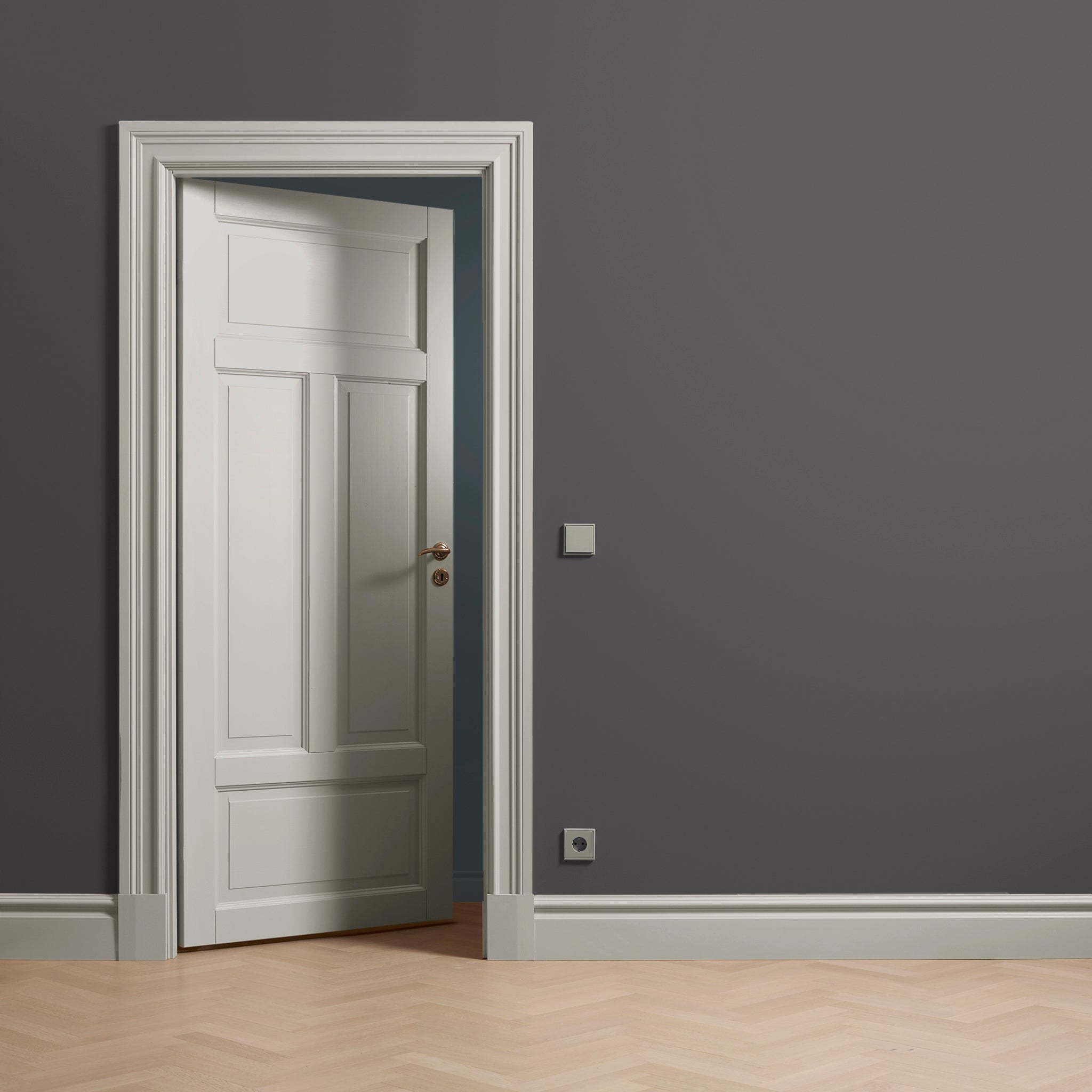 Toniton Pure Grey 03 strømbryter grå matt