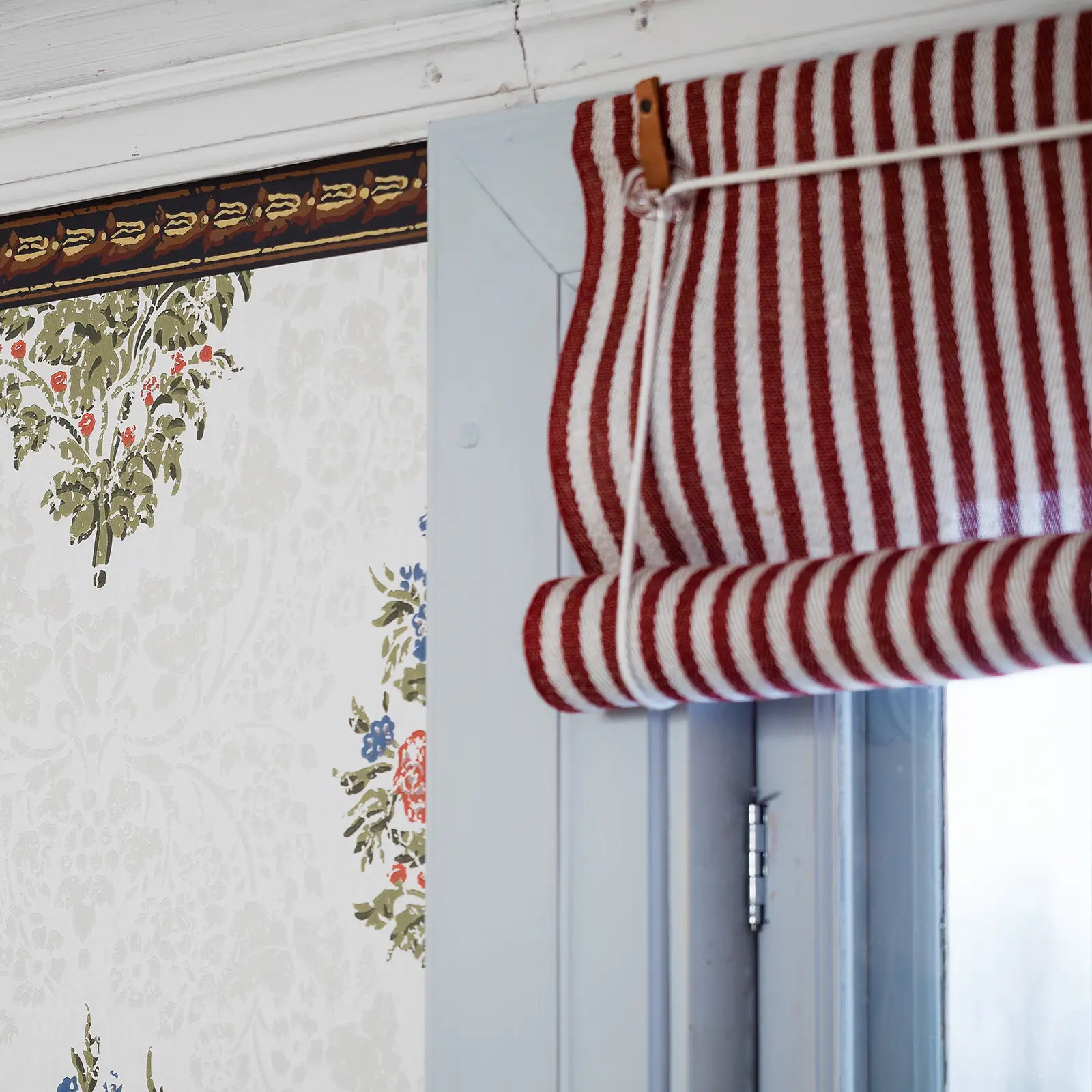 Gysinge rullegardinstoff rødt lin stripete tidlig 1800-tall