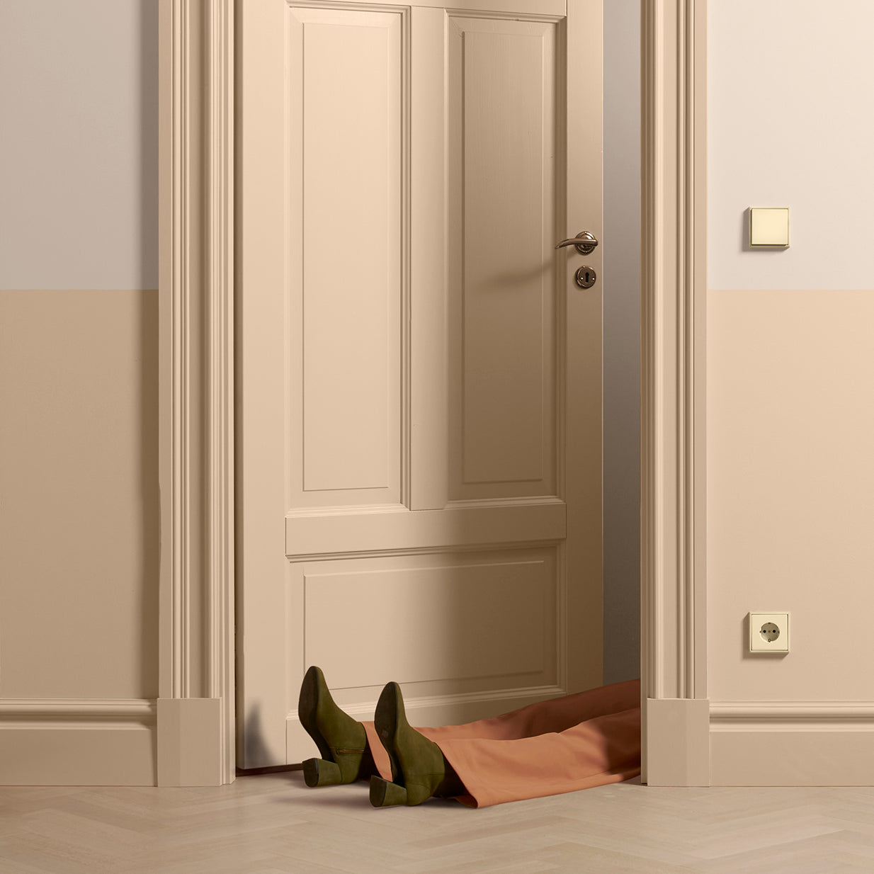 Toniton Switch Deep Creme 02 strømbryter krem