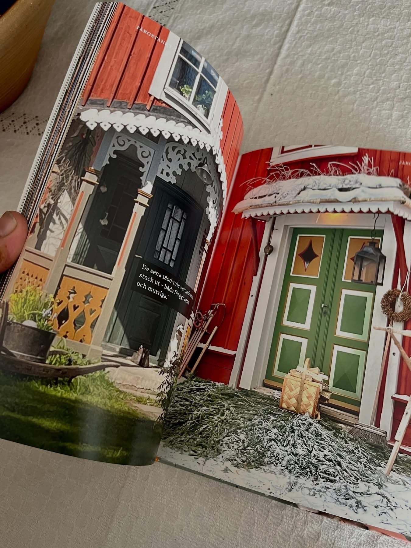 Ovolin Färgstänkt bok fargesetting inne og ute